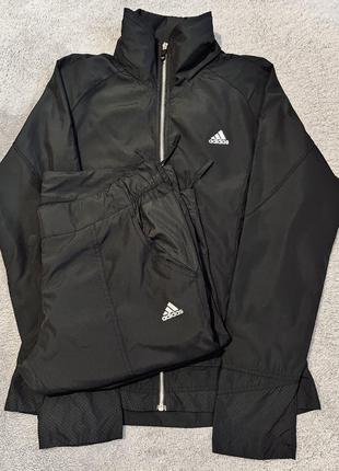 Женский спортивный костюм adidas