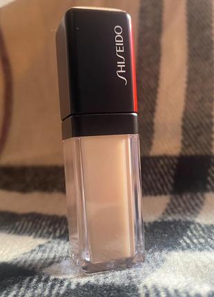 Жидкий консилер 103 fair shiseido корректор synchro skin self-refreshing concealer3 фото