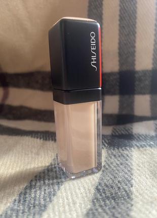 Жидкий консилер 103 fair shiseido корректор synchro skin self-refreshing concealer5 фото