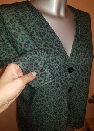 Блуза на пуговицах зеленый леопард2 фото