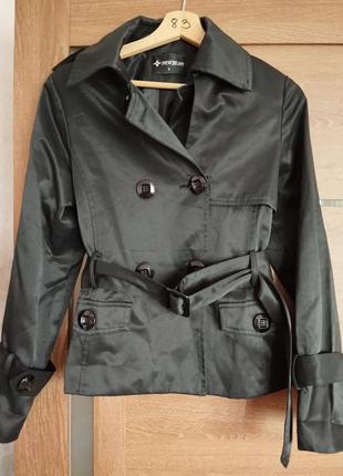 Куртка жіноча