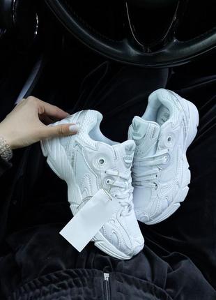 Жіночі білі кросівки adidas astir cloud white silver metallic