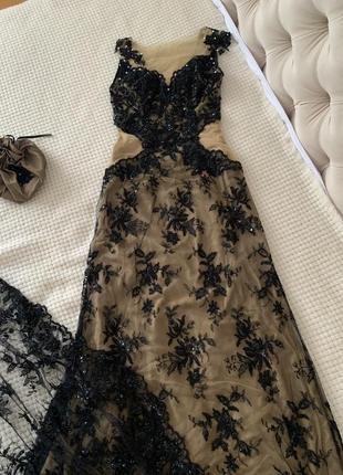 Випускне плаття сукня випускна бежева чорна з бісером5 фото