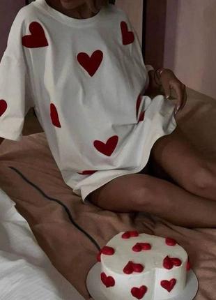 Женская оверсайз футболка с сердечками, с принтом сердечки, с нашивкой, с вышивкой, свободного кроя, базовая, трикотажная, коттон, хлопок, туречки, майка2 фото