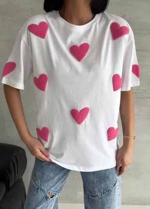 Жіноча оверсайз футболка з сердечками, з принтом серця, з нашивкою, з вишивкою, вільного крою, базова, трикотажна, котон, бавовна, туреччина, майка1 фото