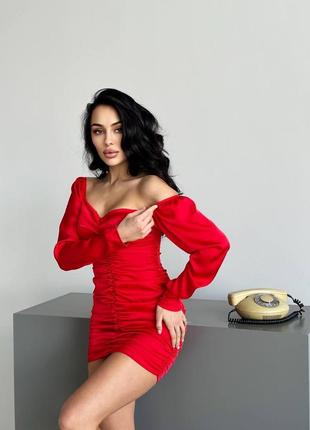 Шикарное вечернее платье