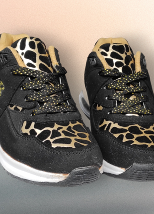 Черные, золото модные деми кроссовки замшевые леопард( уценка )10 фото