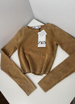 Кофтинка zara в рубчик з вивареним ефектом водолазка лонгслів zara