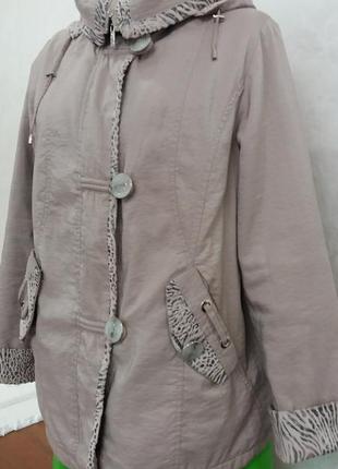 Куртка весняна беж легка