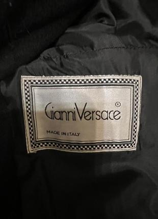 Эксклюзивное черное пальто versace, оригинал10 фото