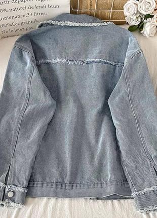 Женская рваная джинсовая куртка4 фото