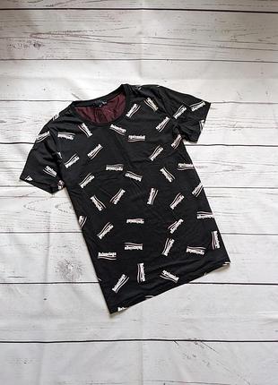 Футболка в стилі balenciaga
