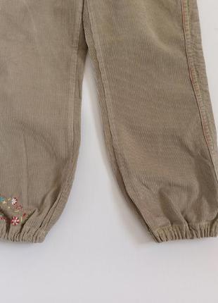 Джинсы брюки для девочки на4-5 лет3 фото