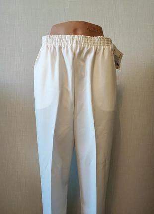 Женские белые брюки размер м/новые2 фото