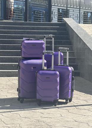 3 шт комплект ударостійка пластикова wings валіза дорожня на колесах польща 4 колеса1 фото