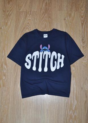Темно синяя трикотажная футболка stitch
