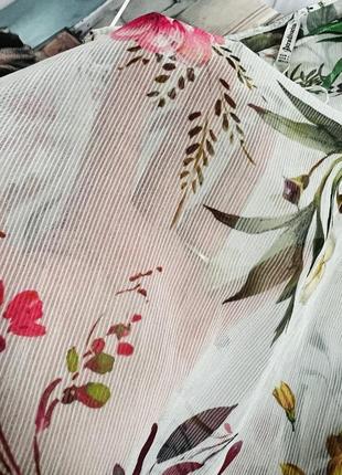 Блуза в квіти на одне плече stradivarius4 фото