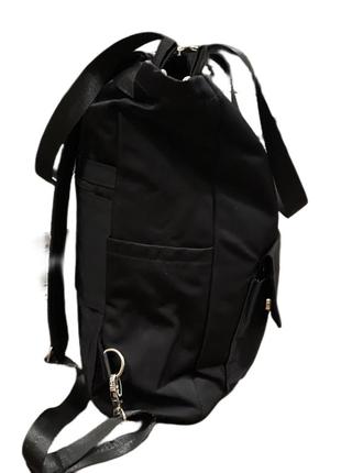 Рюкзак-сумка чорного кольору2 фото