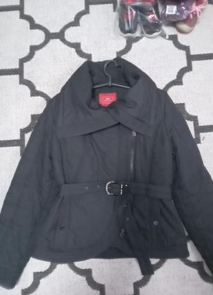 Утеплена демисезонна куртка,розмір 38