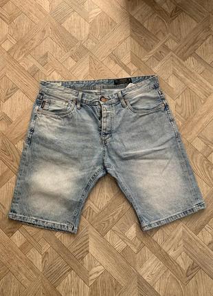 Оригинальные джинсовые шорты