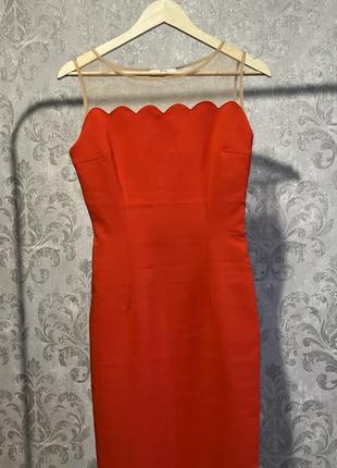 Вечернее платье красное с открытой спиной