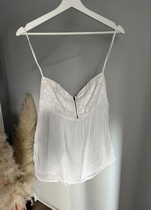 Топ білий від bershka