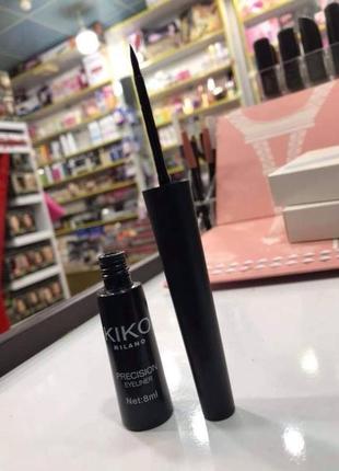 Жидкая подводка для глаз с кистью-аппликатором kiko 5ml3 фото