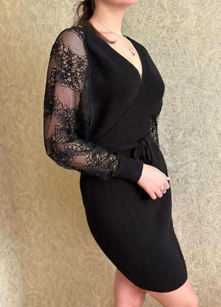 Шикарное черное платье в рубчик с кружевом с-м