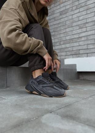 New yeezy 7 all black best sale