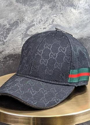 Кепка в стиле gucci