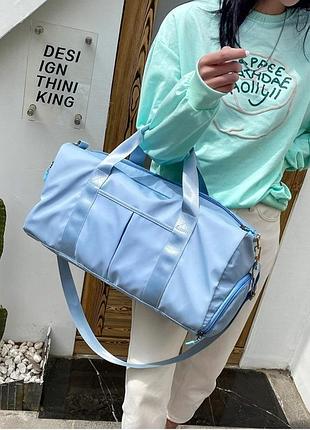 Спортивная женская сумка водоотталкивающая на 5 отделений красная