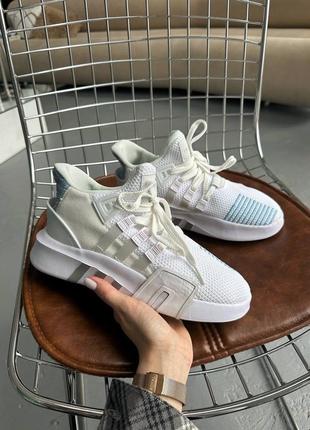 Кроссовки adidas