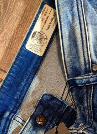 Мужские брендовые брутальные джинсы с потертостяси diesel в синем цвете размер 33/345 фото