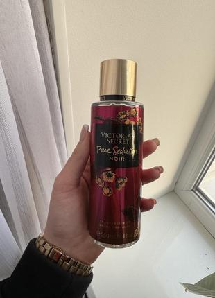 Парфюмированный спрей для тела victoria`s secret pure seduction noir 250 мл