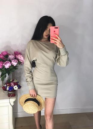 Сукня нейтрально зеленого кольору