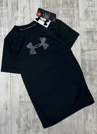 Under armour футболка для хлопчика розмір ymd (140-146см) оригінал!1 фото