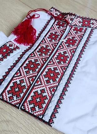 Вышиванка на рубашечной ткани