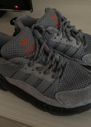 Кроссовки adidas zx22