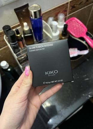 Хайлайтер kiko milano 02 glow fusion intense powder highlighter6 фото