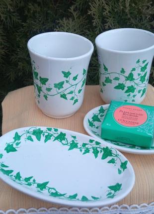 Фарфоровый винтажный набор для ванной комнаты в хорошем состоянии