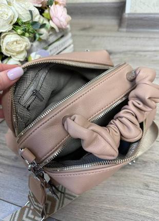 Женская стильная и качественная сумка из мягкой эко кожи на 2 отдела пудра5 фото