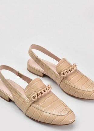 Стильні босоніжки