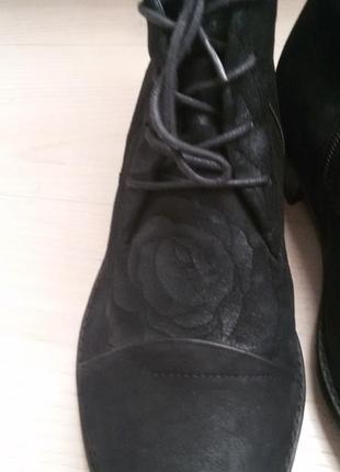 Gerry weber (неместя)-чудовые замшевые ботинки 39 размер (25,5 см)3 фото