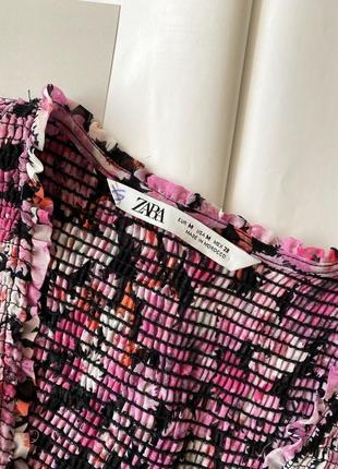 Zara розовая блуза в цветочный принт объемная на резинке4 фото