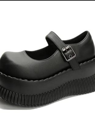 Крутезні туфлі лоліти