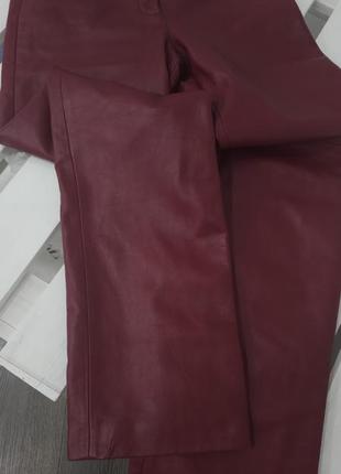 Кожаные бордовые брюки xs5 фото
