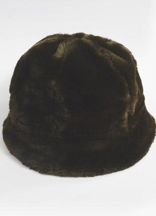 Новая коричневая шапка из эко меха shein