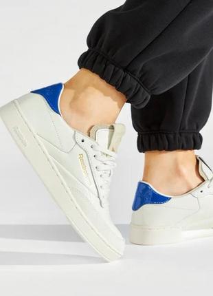 Кросівки reebok розмір 37.5 на вузьку ногу.