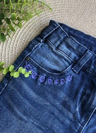 Джинсы с вышивкой цветы скошенные коасические джинсы palomino2 фото