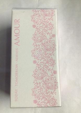 Женская парфюмерная вода amour -avon
